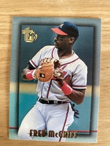1995 Topps Embossed #127 Fred McGriff