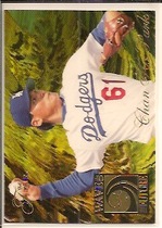 1994 Flair Wave of Future #8 Chan Ho Park