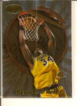 1998 Bowman Best Performers #BP1 Shaquille O'Neal