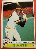 1979 Topps Base Set #215 Willie McCovey