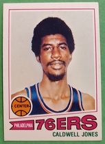1977 Topps Base Set (White Stock Back) #34 Caldwell Jones
