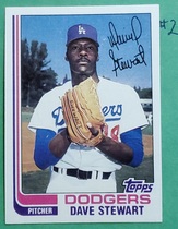 1982 Topps Base Set #213 Dave Stewart