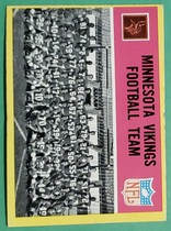 1967 Philadelphia Base Set #97 Vikings Team