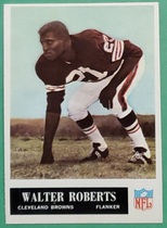 1965 Philadelphia Base Set #38 Walter Roberts