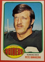 1976 Topps Base Set #323 Pete Banaszak