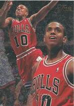 1995 Flair Base Set #131 B.J.Armstrong