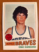 1977 Topps Base Set (Grey Stock Back) #131 Earl DiGregorio