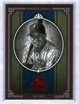 2005 Donruss Diamond Kings Framed Red B/W #136 Jose Vidro