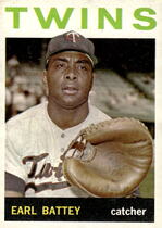 1964 Topps Base Set #90 Earl Battey
