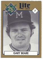 1994 Team Issue Milwaukee Brewers Miller Brewing #102 Gary Beare
