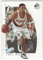 1999 SP Authentic #66 Scottie Pippen