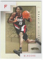 2001 Fleer Showcase #37 Scottie Pippen