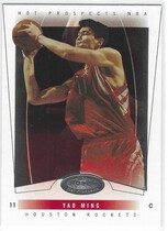 2004 Fleer Hoops Hot Prospects #21 Yao Ming