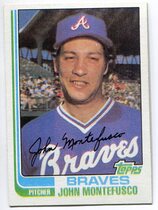 1982 Topps Base Set #697 John Montefusco