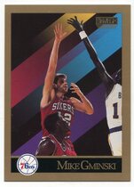 1990 SkyBox Base Set #215 Mike Gminski