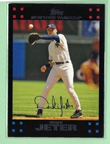 2007 Topps Yankees #NYY1 Derek Jeter