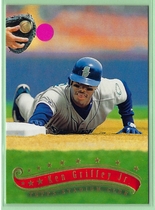 1997 Stadium Club Base Set #50 Ken Griffey Jr.