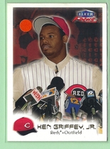 2000 Fleer Focus #50 Ken Griffey Jr.