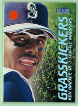 2000 Fleer Tradition Grasskickers #10GK Ken Griffey Jr.