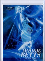 2017 Topps Fire Golden Grabs Blue Chip #GG-4 Mookie Betts