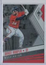 2018 Panini Chronicles Phoenix #17 Bryce Harper