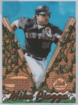 2000 Pacific Invincible #96 Mike Piazza