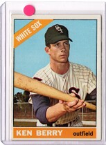 1966 Topps Base Set #127 Ken Berry
