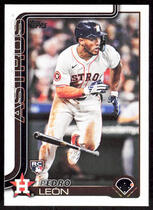 2025 Topps Base Set #30 Pedro Leon
