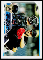 2023 Topps Base Set #18 Tanner Scott