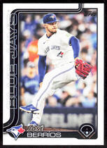 2025 Topps Base Set #33 Jose Berrios
