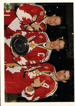 1990 Upper Deck Base Set #473 Canada's Captains
