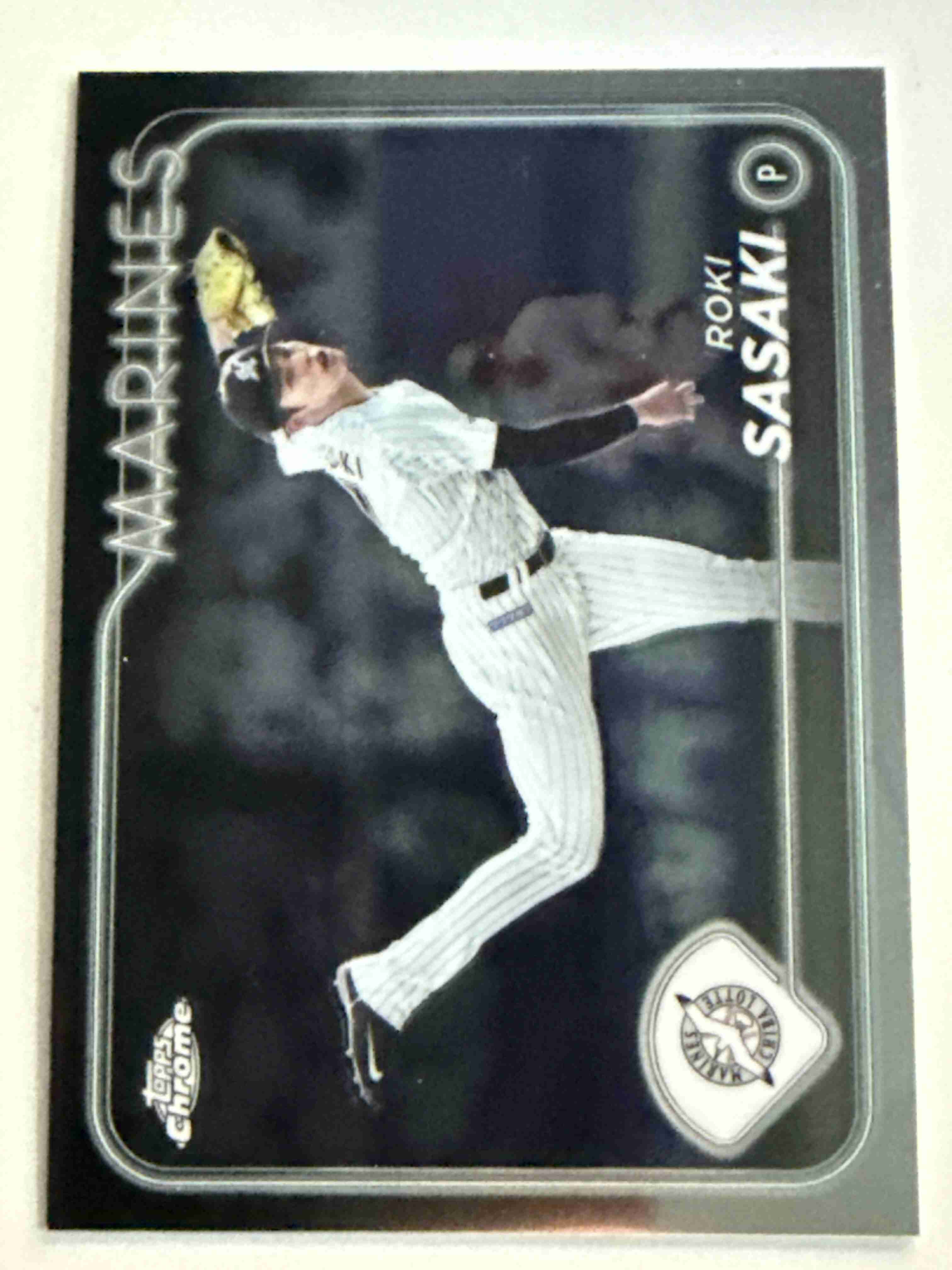 Baseball Trading Cards | Roki Sasaki | Sportlots.com